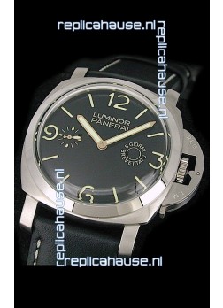 Panerai  Luminor 8 Days Swiss Watch in Black Dial